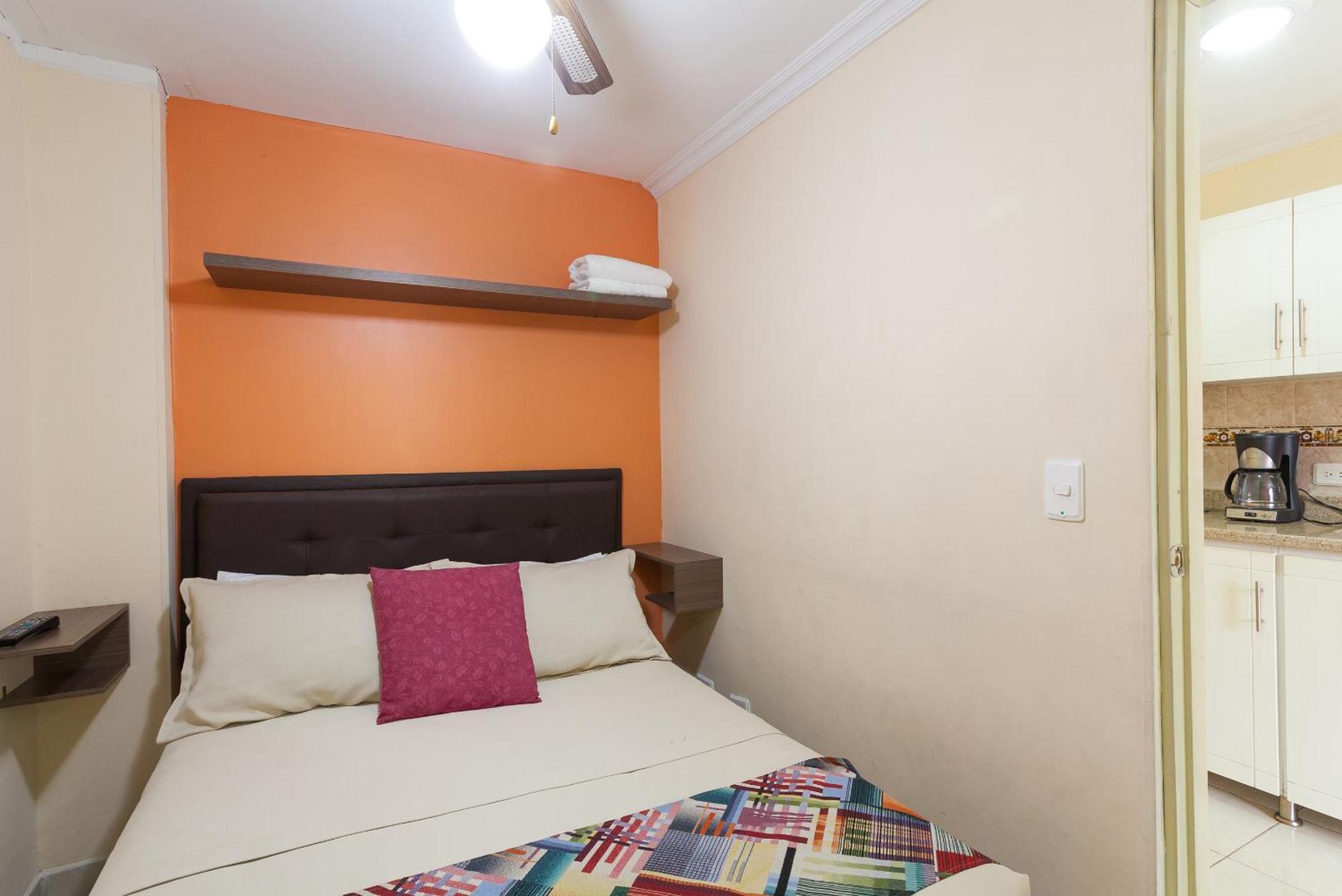 Apartamentos Laureles De La 70 ميديلين المظهر الخارجي الصورة